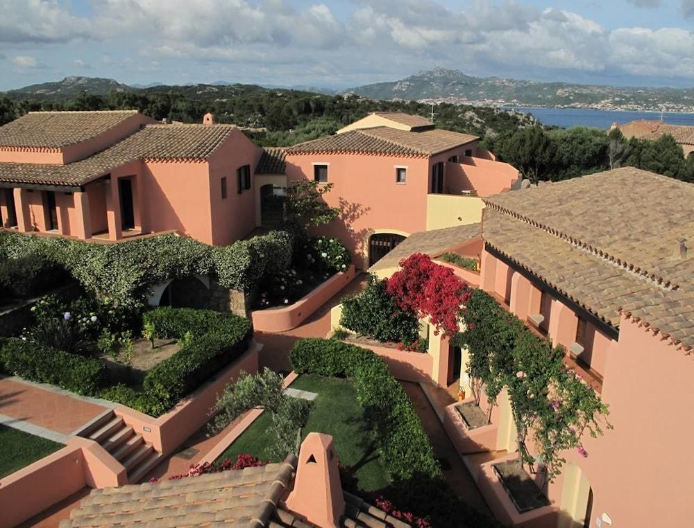 Godo Beach Hotel Baja Sardinia Exterior foto